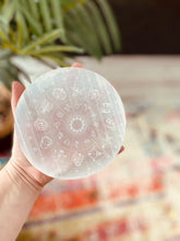 Load image into Gallery viewer, Selenite Etched Zodiac Charging Plate
